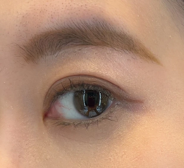 D-UP エアクリームペンシル シナモンブラウンのスウォッチ②