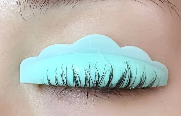 【セルフまつげパーマ徹底レビュー】セルフでまつげパーマをかけた２週間後の様子も公開！_3_2