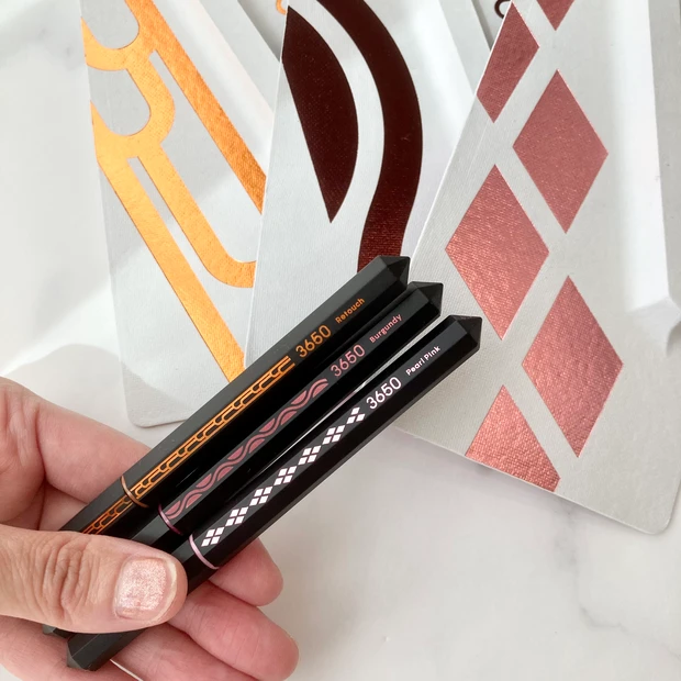 3650 リキッドアイライナー