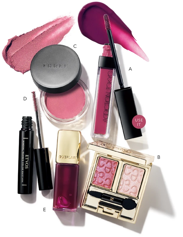 4.「ハンサムピンク」を使ったモードなピンクメイク_Aリップ セラム ティント 009 ¥3520/アディクション ビューティ_Bアルモニーアイズ 09 ¥3850/エレガンス コスメティックス_Cグラムトーンカラーカスタード 07 ¥3300/THREE_Dミネラルニュアンスカラーマスカラ モーブプラム ¥2970/エトヴォス(限定品)_Eキスキス ビー グロウ オイル 809 ¥4950/ゲラン