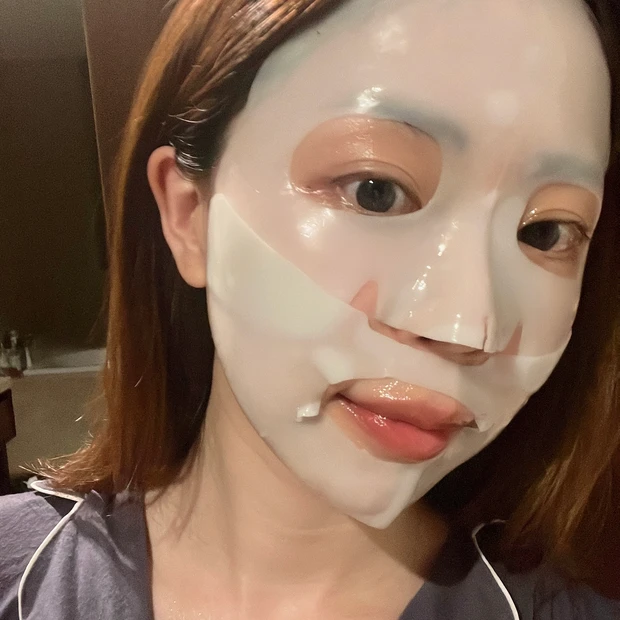 Luvum(ラビューム)ビタミンCゲルマスク スリーピングマスク ゲルタイプ 密着感