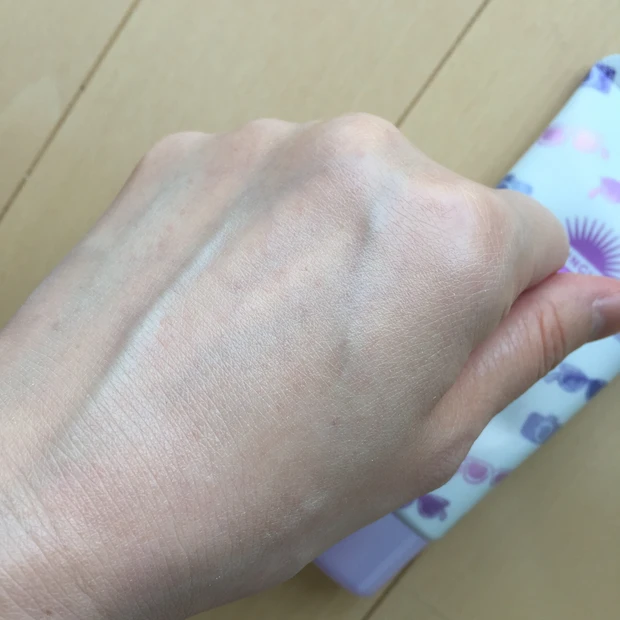 肌悩みや目的別♡
私的おすすめ!!ドラッグストアで買えるプチプラ日焼け止め9選♡♡Part2!!
_2_3