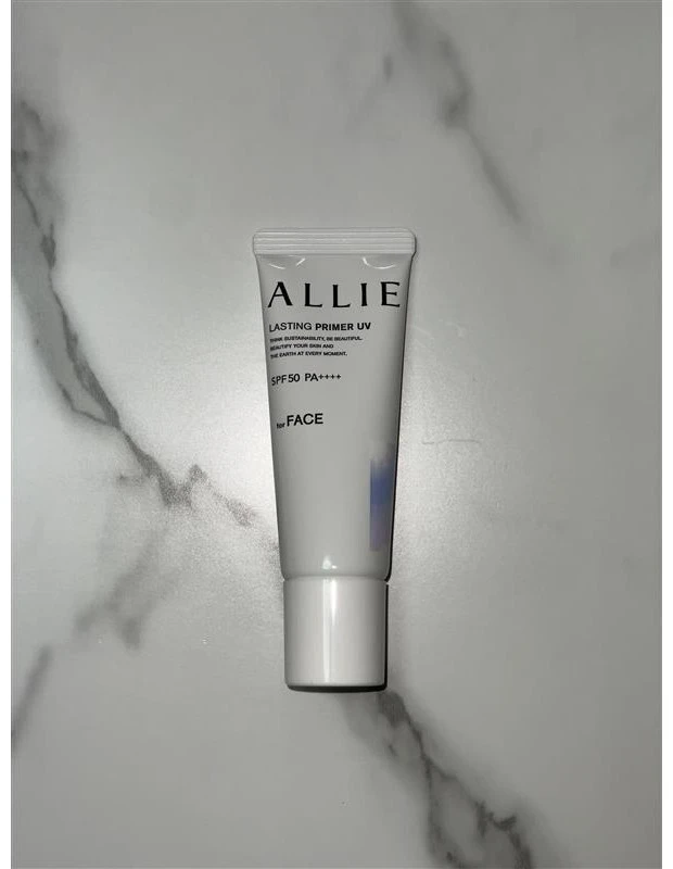 肌褒められまくり!
SPF50+PA++++のUV下地!
ズボラ男子が選ぶ神アイテム4選!_7_1