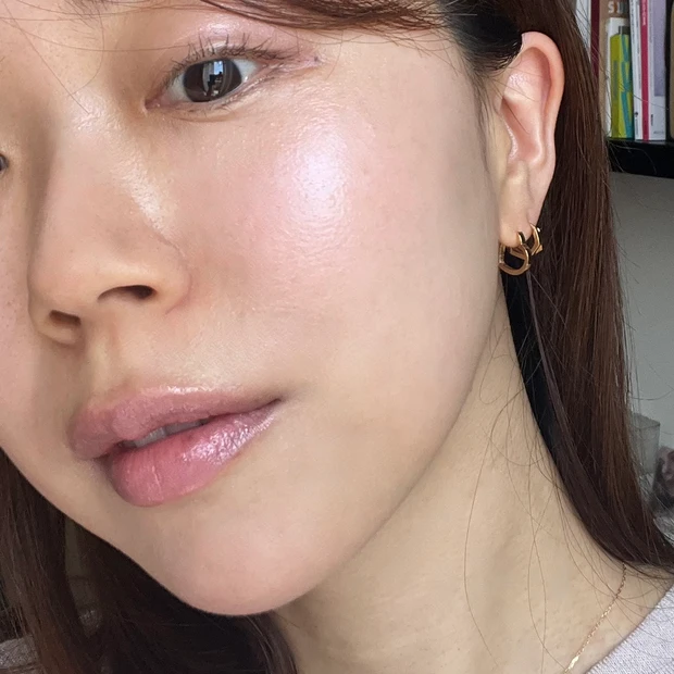 2025年9月5日限定発売のアディクション コンプリートパレット "ソフト ヒュー"101 Rosy Hue（ロージー ヒュー）でメイクしてみた写真