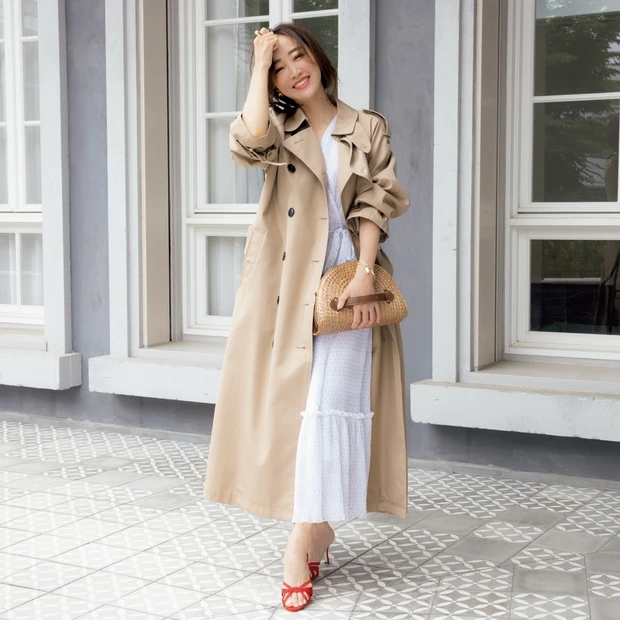 秋先取りのトレンチコートで“モテる”をレクチャー！ 神崎 恵式ヘア＆メイ…