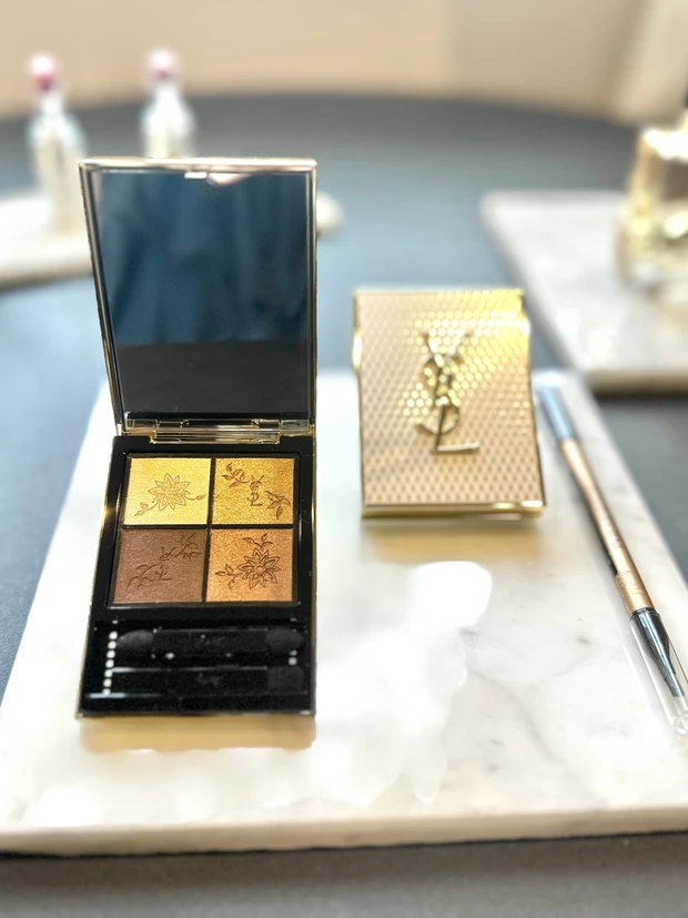 YSL イヴ・サンローラン ホリデー　限定 クチュールミニクラッチ 024ゴールデンレース