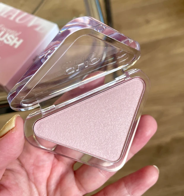 CLIO、チーク、qoo10