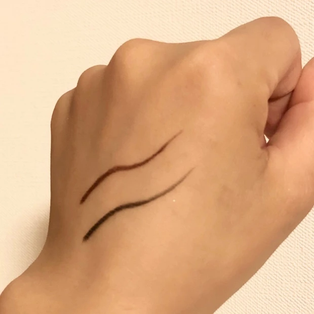 【コンビニコスメ】人気のパラドゥからペンシルアイライナーが登場!使ってみました!_3