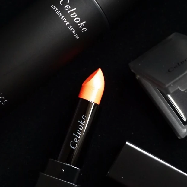 艶以上マット未満♡旬なリップメイクはセルヴォークで作る!