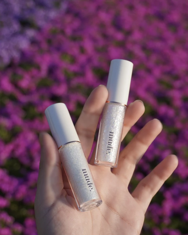 【MAQUIAインフルエンサーのオッス！推しコス】最近購入した感動コスメ！宝石のような輝き。大人の綺麗な韓国コスメブランド「mude」のグリッターを大紹介！_2_1