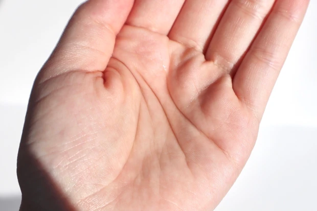 「イプサ ザ・タイムR アクア」テクスチャー