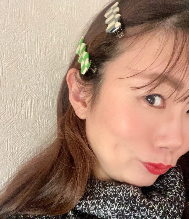 簡単すぎる!セリア・スリコアイテムを使った
韓国アイドル風大人のロングヘアアレンジ
_2_1