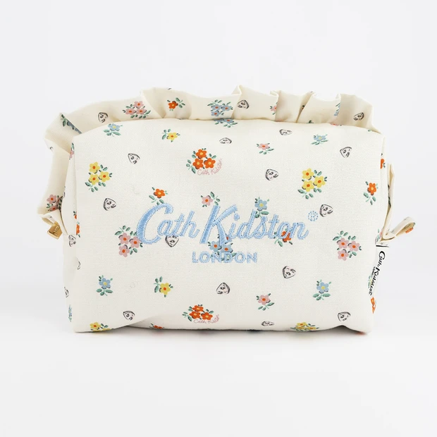 春の新作ポーチ キャス キッドソン フリルポーチ