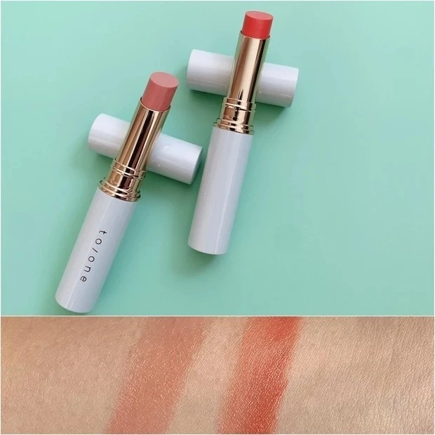 to/one（トーン）の2022春新色リップ_トーン ペタル エッセンス リップのスウォッチ