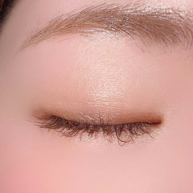 CEZANNE(セザンヌ)ベージュトーンアイシャドウ 01 ナッツベージュ アイメイク