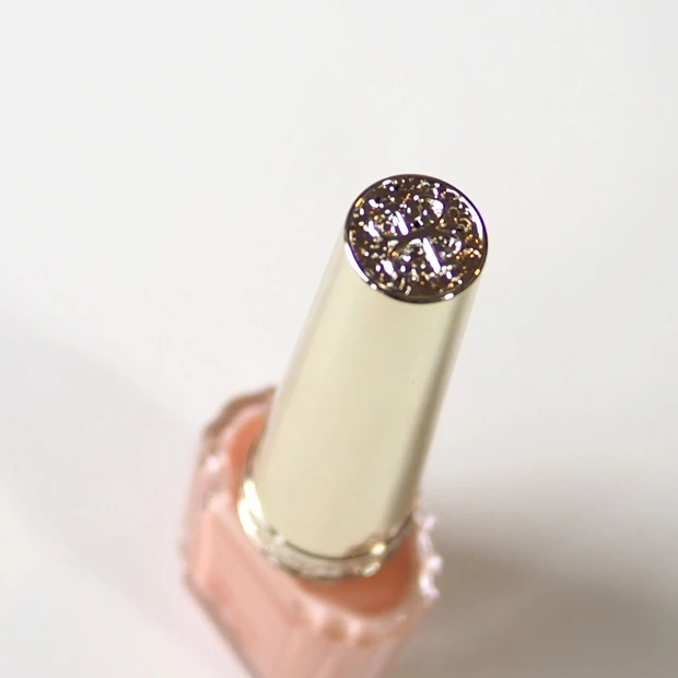 「エレガンス ネイルカラーー」ボトル