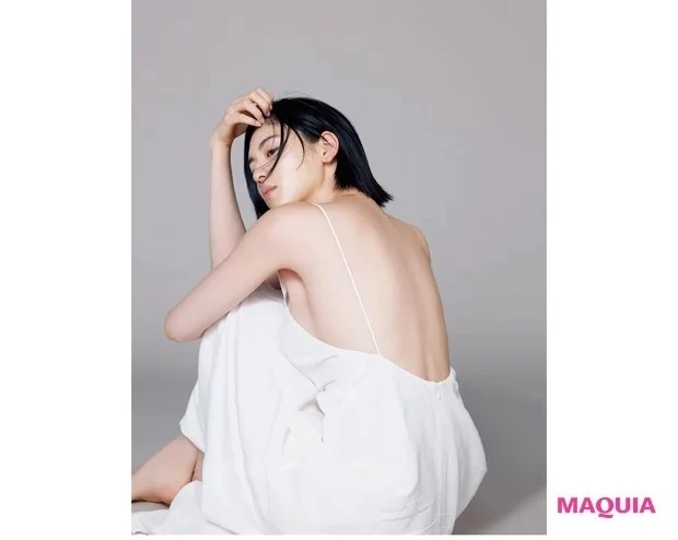 三吉彩花さんインタビュー_“自分と向き合う時間がそのひとのオーラにもなると思う”
