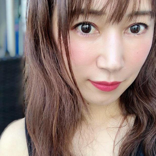 まだ買える!チークとハイライトが6色も入って贅沢なのにお得!限定スック パウダー ブラッシュ コンパクト♡_4