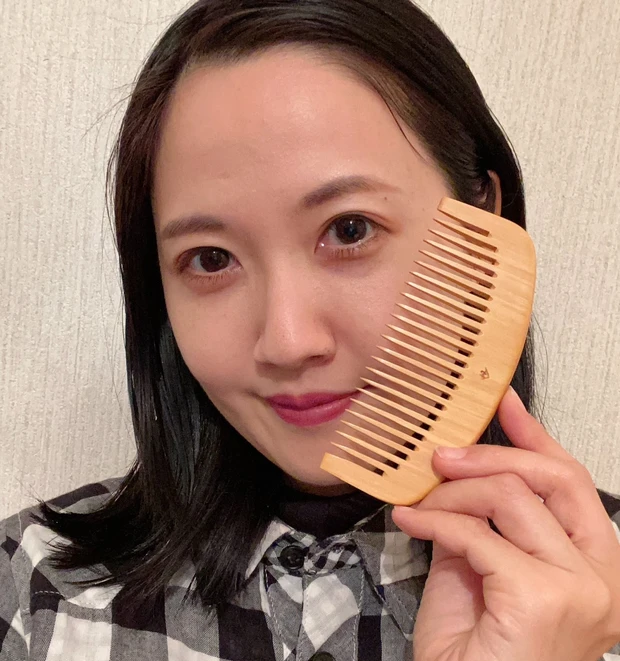 京都十三や》艶とリフトアップに「つげ櫛」！伝統と歴史を感じる育てるヘアアイテムの魅力をご紹介❤︎ | マキアオンライン(MAQUIA ONLINE)