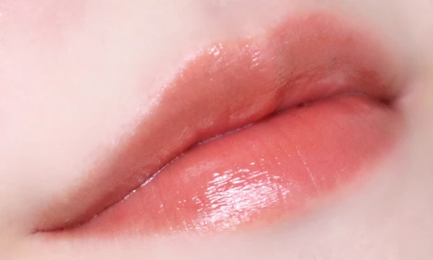 Laka(ラカ) ボンディンググロウリップスティック 209 イエべ春 イエべ秋