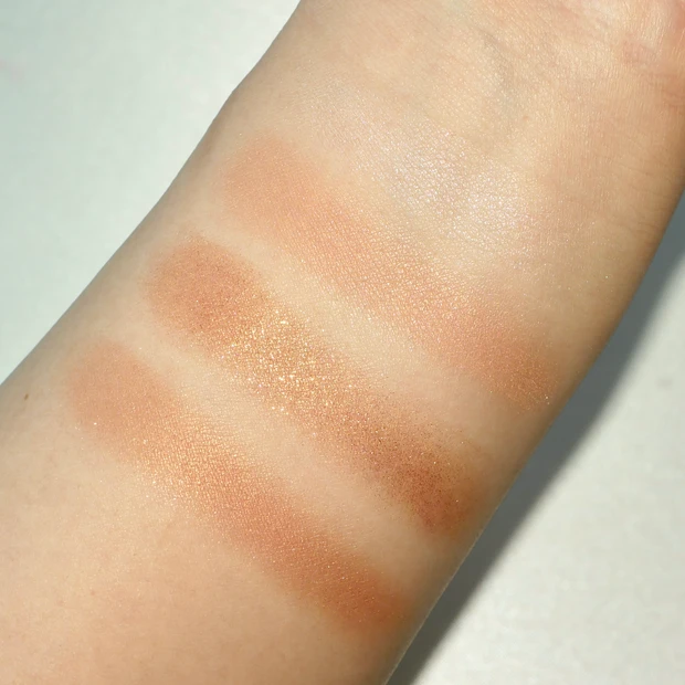 ルナソル アイカラーレーション 23 モーニンググロウ スウォッチ