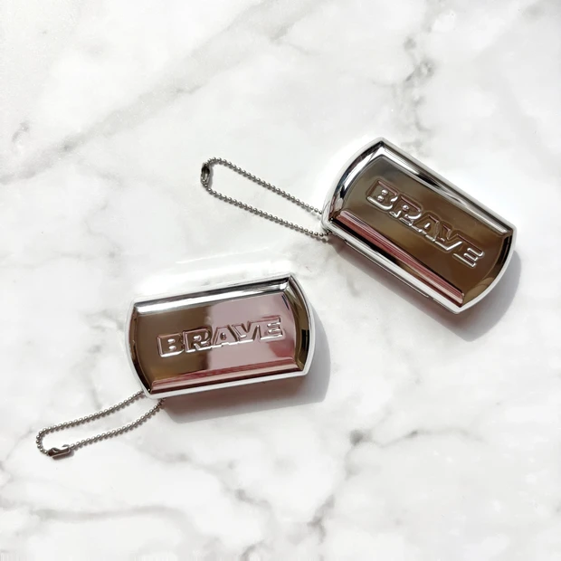 BRAYEリップスリークミニを開けた状態
