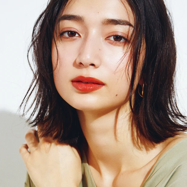 似合うリップを大調査! くすみ唇の肌映えカラーは?