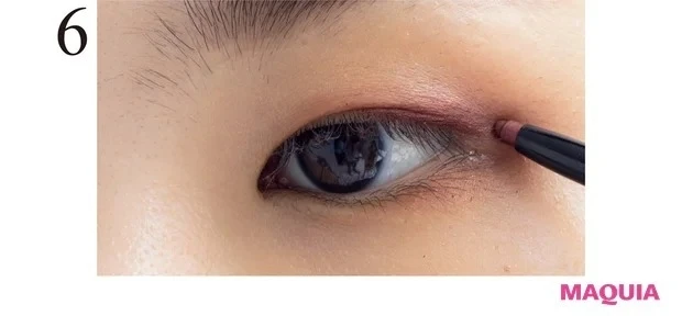 一重メイクの革命的HOW TO_6. ラインは見える箇所のみに