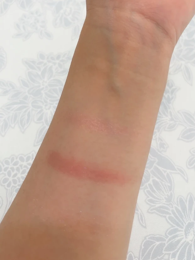 Diorのトリオ ブリック アイシャドウ833のスウォッチ