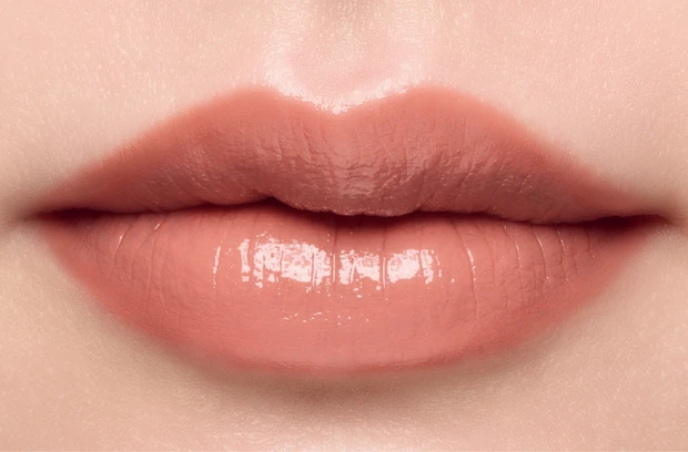 マキアベストコスメ2025下半期 1位 ディオール 　ルージュ ディオール オン ステージ 120をブルベがスウォッチ