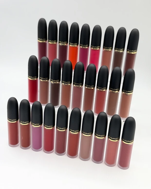 M・A・C パウダー キス リップ + チーク ムース