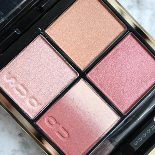 SUQQU シグニチャーカラーアイズ140