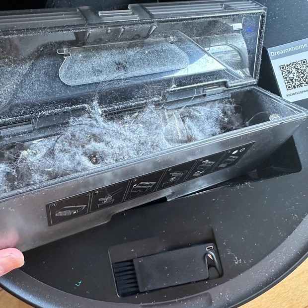 皮膚炎&アレルギーはコスメだけではなく水拭き可能なロボット掃除機で対策中_4_1