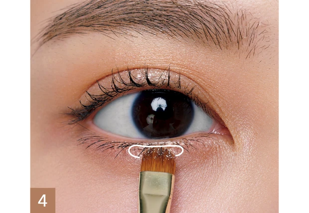 アイメイク 二重 長井かおり 黒目下にラメ