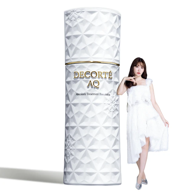 小嶋陽菜さんが厳選！ 受賞コスメ、ここがスゴイ【MAQUIAベストコスメ2023下半期】 PhotoGallery_1_13