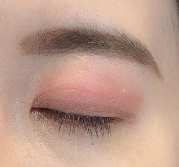 ルナソル アイカラーレーション 24のメイク②