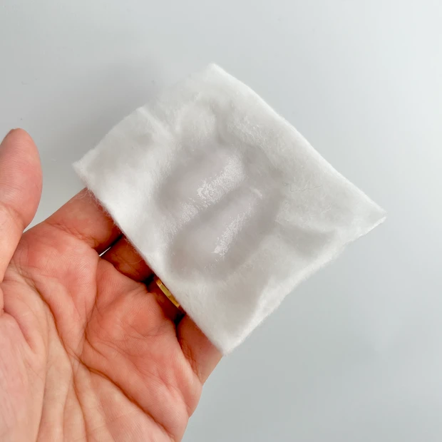 キュレル　潤浸保湿　乳液ケアメイク落とし　使い方