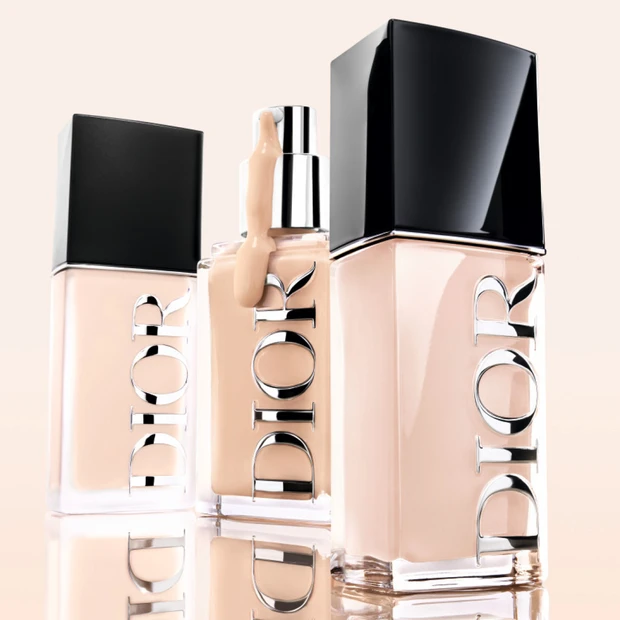 【ディオール フォーエヴァー】近づくほど完璧な仕上がり。次世代ファンデー…