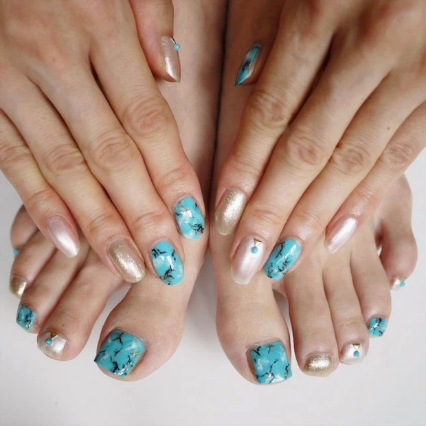 〇〇を使ってリアルに仕上げる！ 手描きターコイズネイル【ギ☆のセルフネイ…