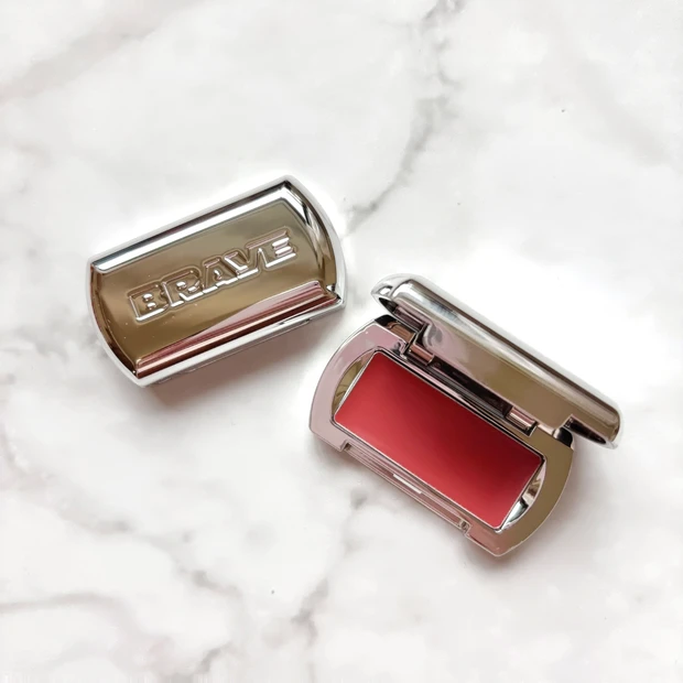 セブンで買える手軽コスメ「ブレイ リップスリークミニ」