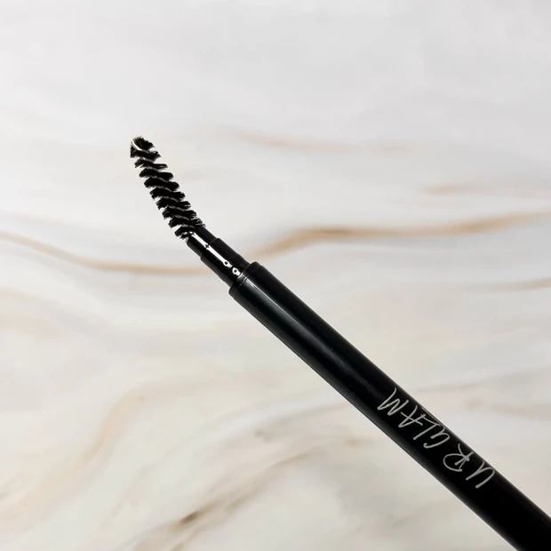 ダイソー　UR GLAM（ユーアーグラム） 『スリム スケッチ アイブロウペンシル N