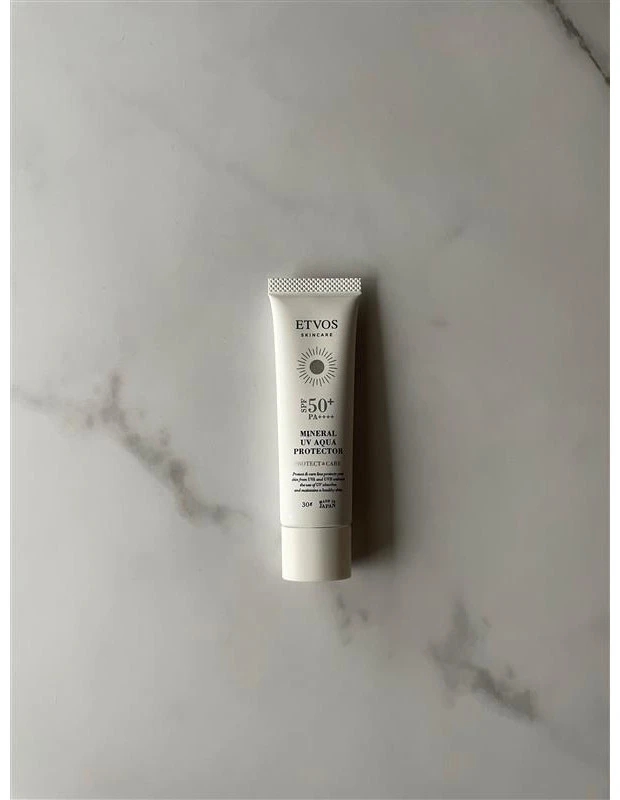 肌褒められまくり!
SPF50+PA++++のUV下地!
ズボラ男子が選ぶ神アイテム4選!_4_1