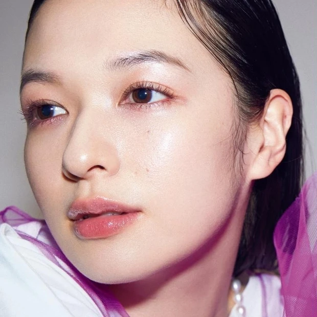 【3位】“透け色”は大胆に広く使うのが正解。林 由香里さんのカラーメイクバランス学