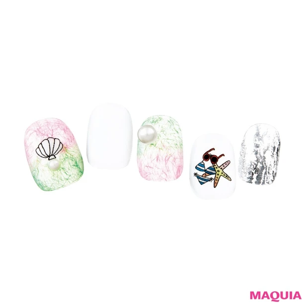 夏のビーチに寄り添う浮かれモードなネイル！ ファイバーカラーが最旬