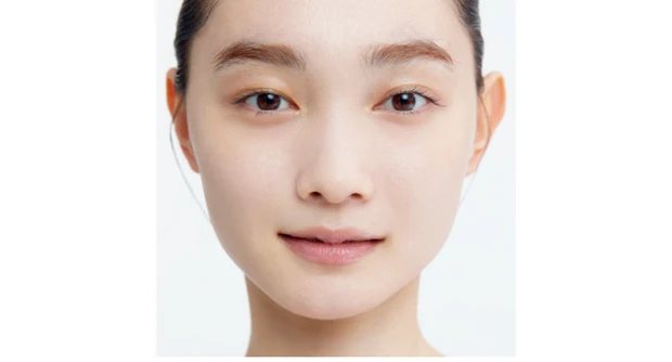 美肌に見えるツヤの位置