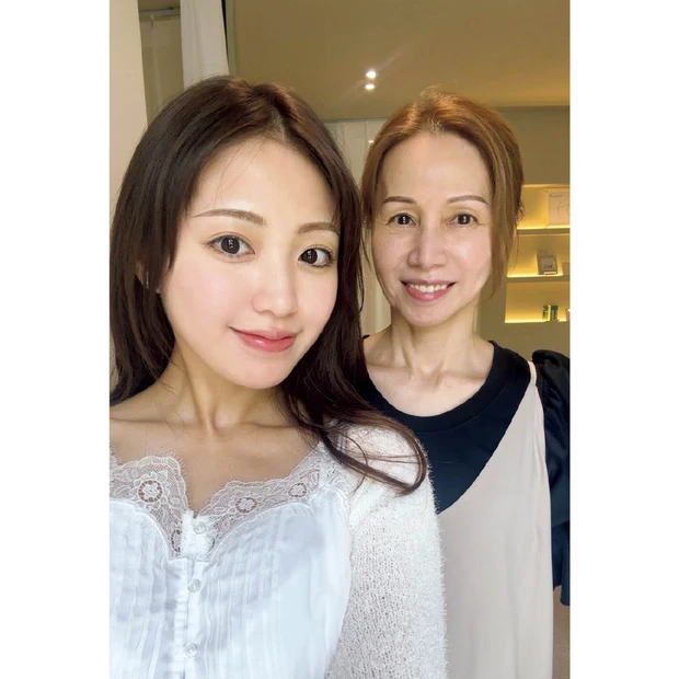 野々村家 香音 野々村俊恵 韓国美容旅行 アイブロウサロン