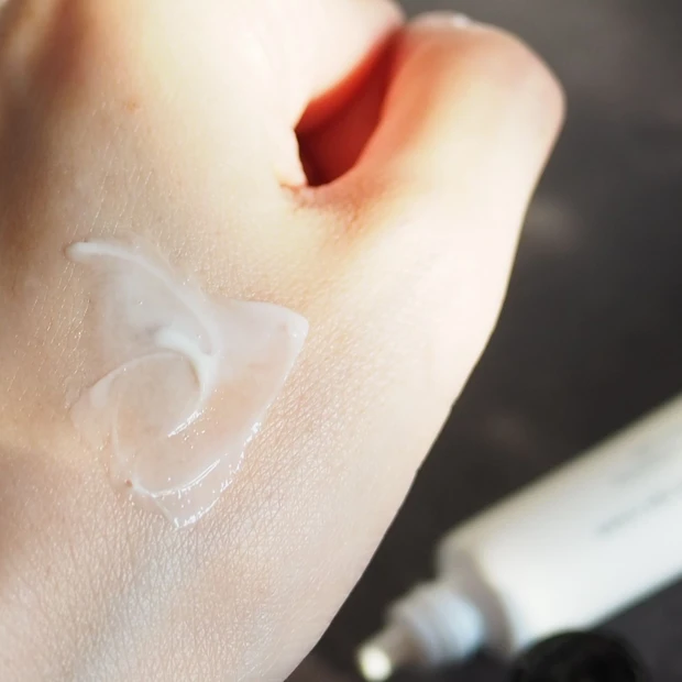 BARTH（バース） プレミアムアイクリームの口コミ 伸ばした