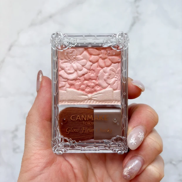 キャンメイク　チーク　新色