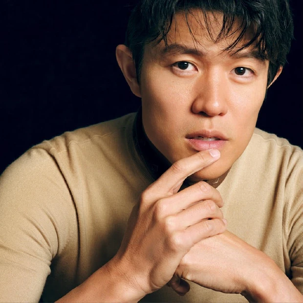 鈴木亮平さんの“今”に迫る! 「魅力的であろうとする人は自ずと色っぽくなっていく」