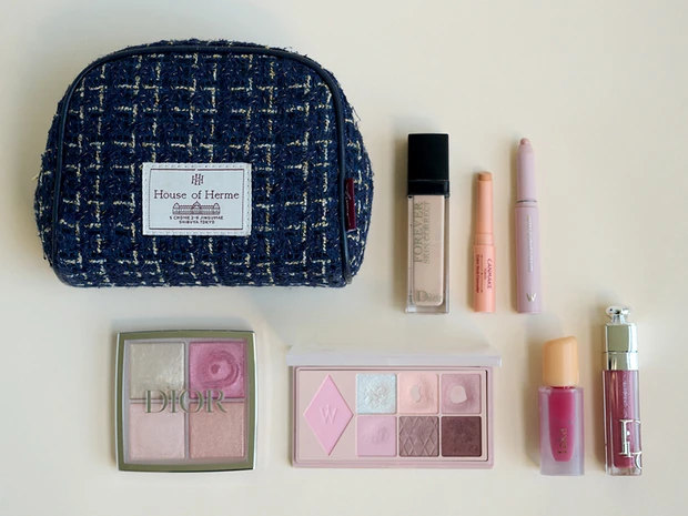 ハーリップトゥ　MARIN　ポーチの中身